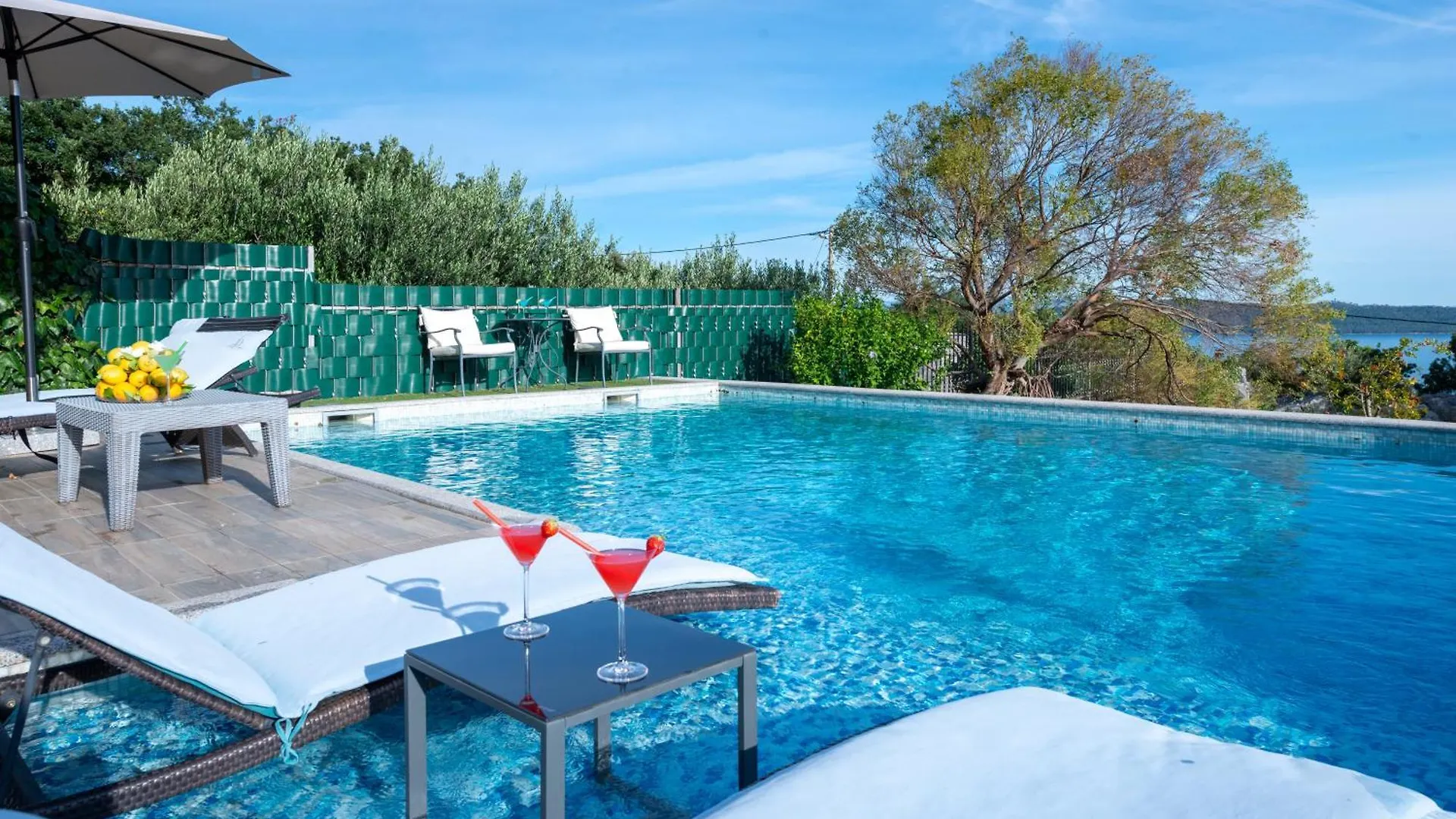 Villa Sun Nest Kastela 0*,  Croatia