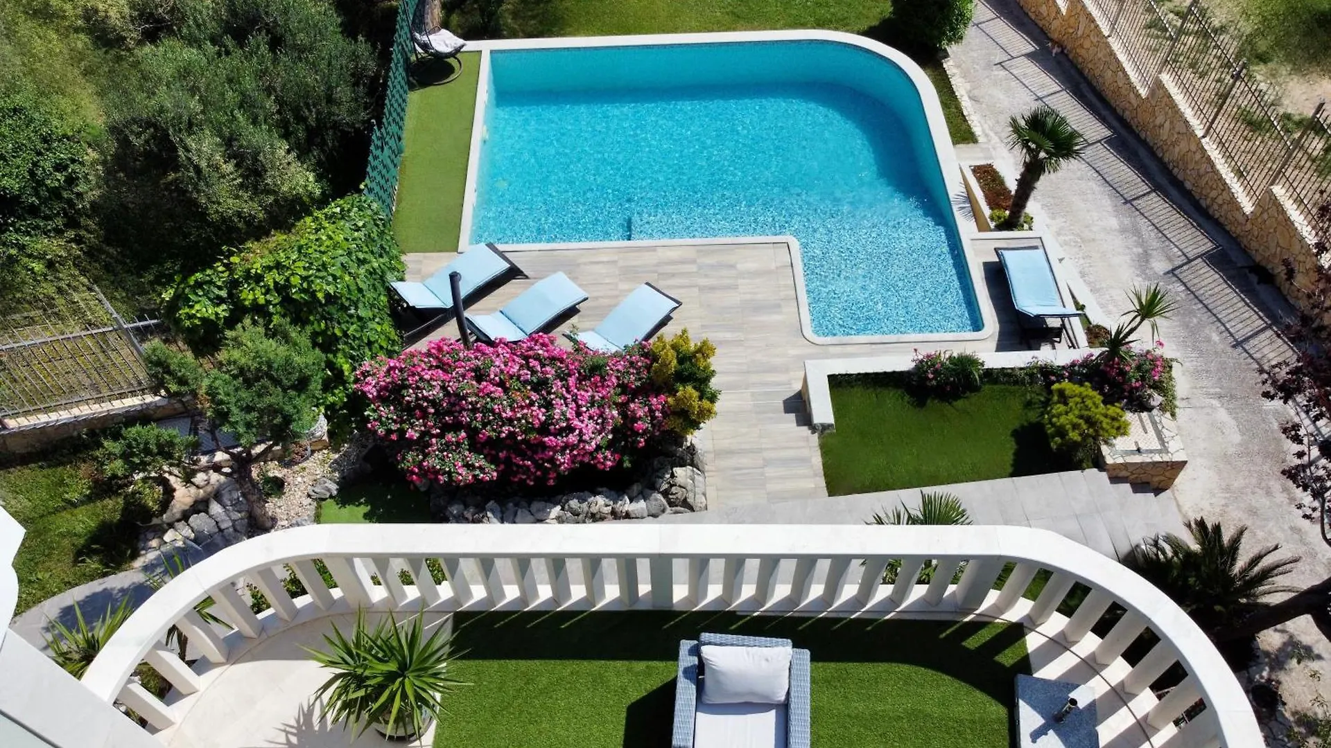 Villa Sun Nest Kastela 0*,  Croatia
